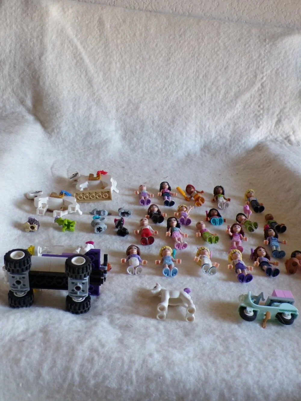 Lego Friends lot minifigs horses ATV scooter animals
